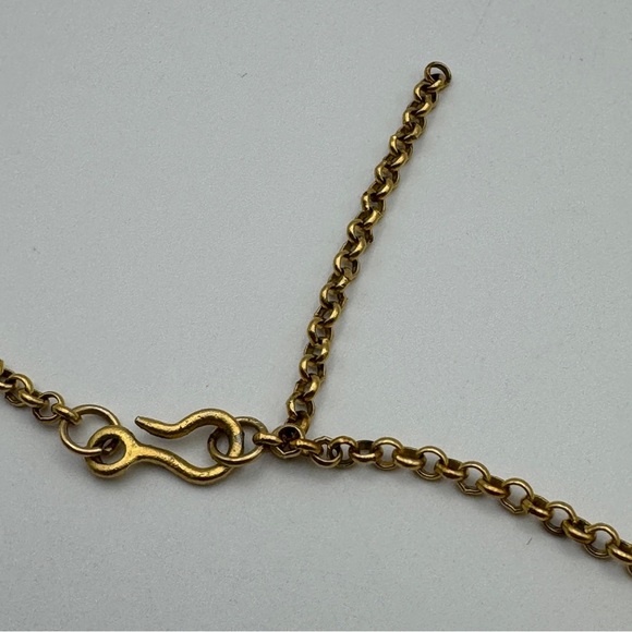 Vintage Style Gold Tone Turquoise Look Howlite Oval Pendant Necklace 17.5” - Picture 4 of 5